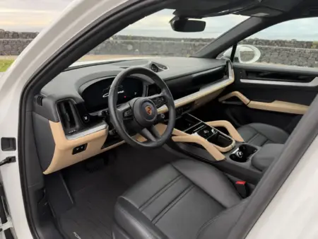 Foto 05 porsche cayenne interior