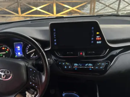 Foto 05 toyota chr interior