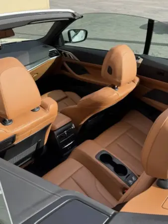 Foto 08 bmw 430i xdrive cabrio 2022 white cognac cognac rear seats